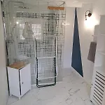 Maison Spacieuse Et Chaleureuse Au Centre *